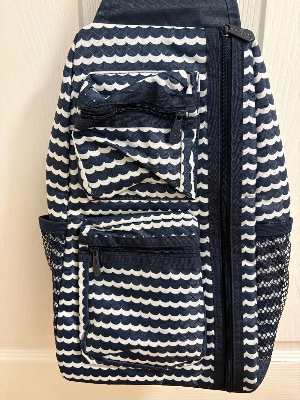 Thirty-One Navy & White Wave Print Slingback Backpack , like new